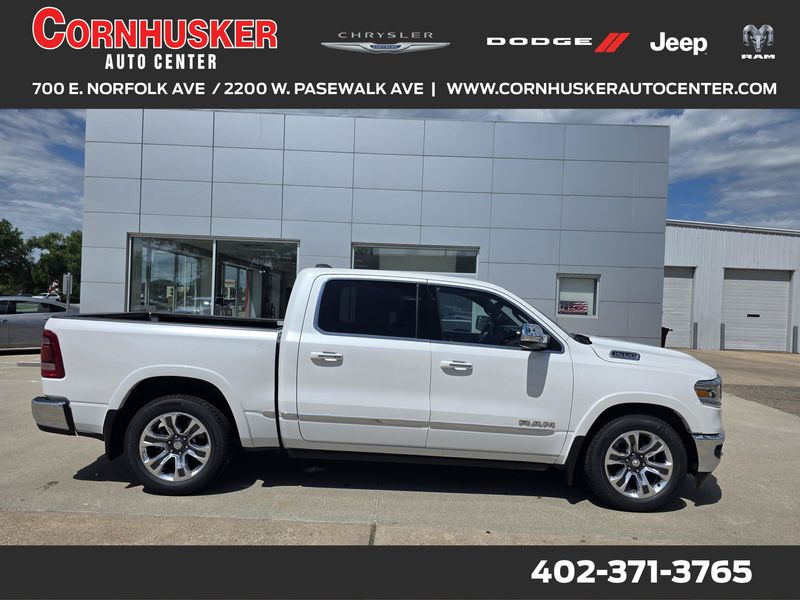 Used 2022 RAM 1500 LimitedImage 1