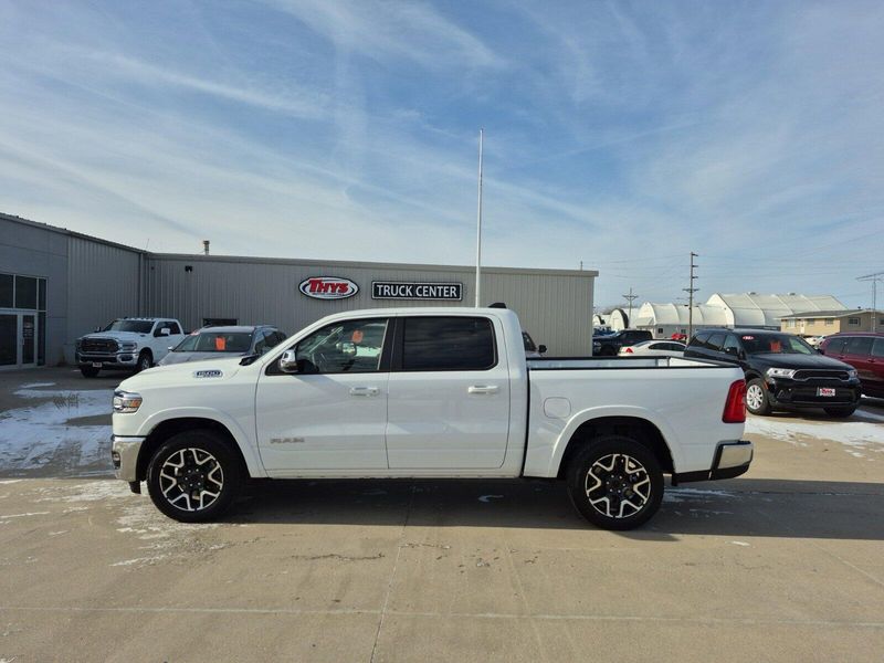 2025 RAM 1500 Laramie Crew Cab 4x4 5