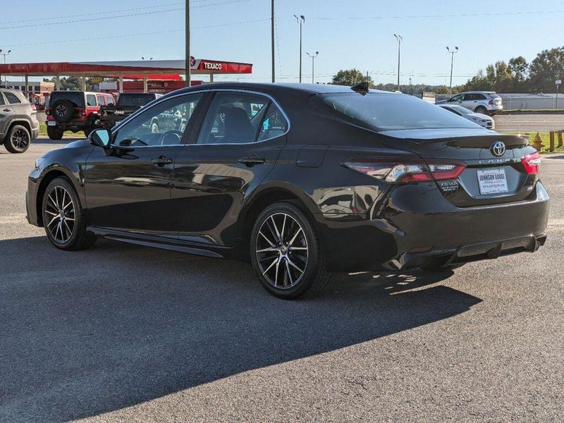 2021 Toyota Camry Image 5