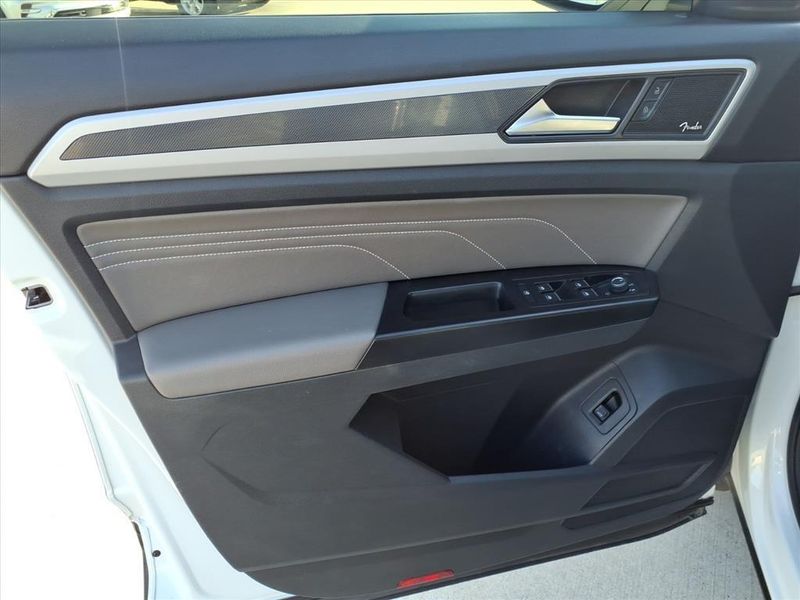 Used 2021 Volkswagen Atlas Cross Sport 3.6L V6 SEL PremiumImage 21