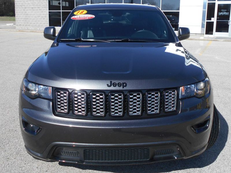 2018 Jeep Grand Cherokee AltitudeImage 31