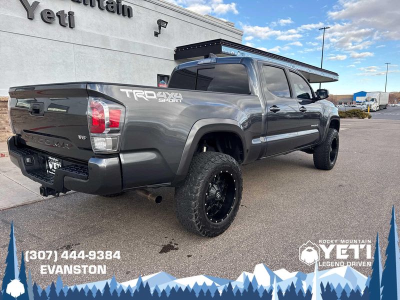 2023 Toyota Tacoma TRD Sport photo 3