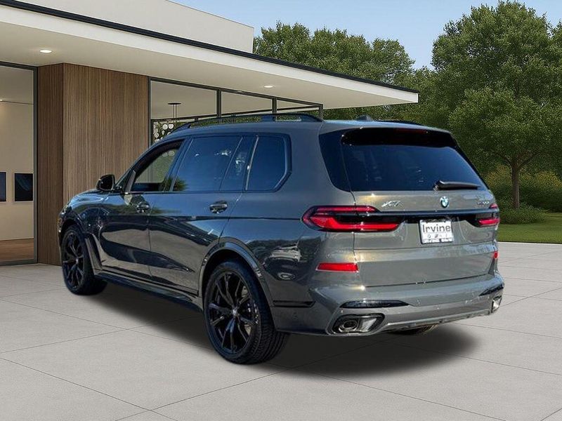 New 2026 BMW X7 xDrive40iImage 12