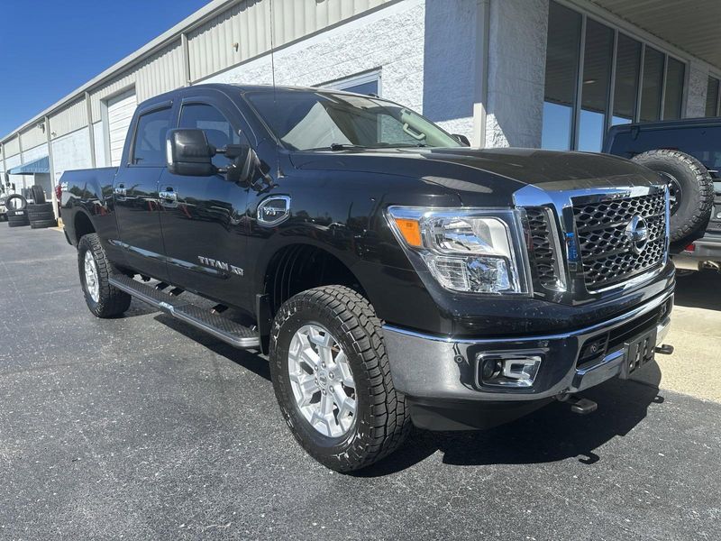 2017 Nissan TITAN XD SVImage 3