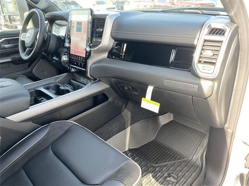 2025 RAM 1500 Laramie Crew Cab 4x4 5
