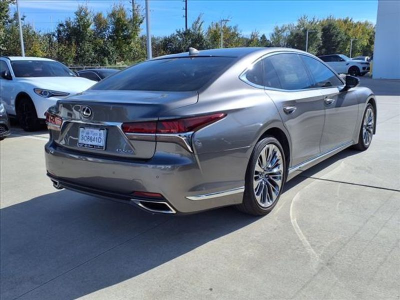 2020 Lexus LS 500 SedanImage 2