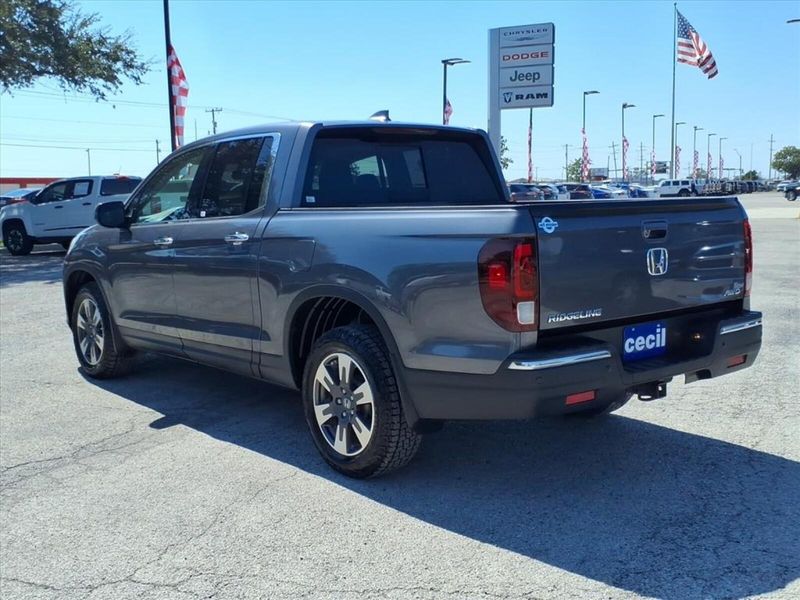 2018 Honda Ridgeline RTL-E photo 17
