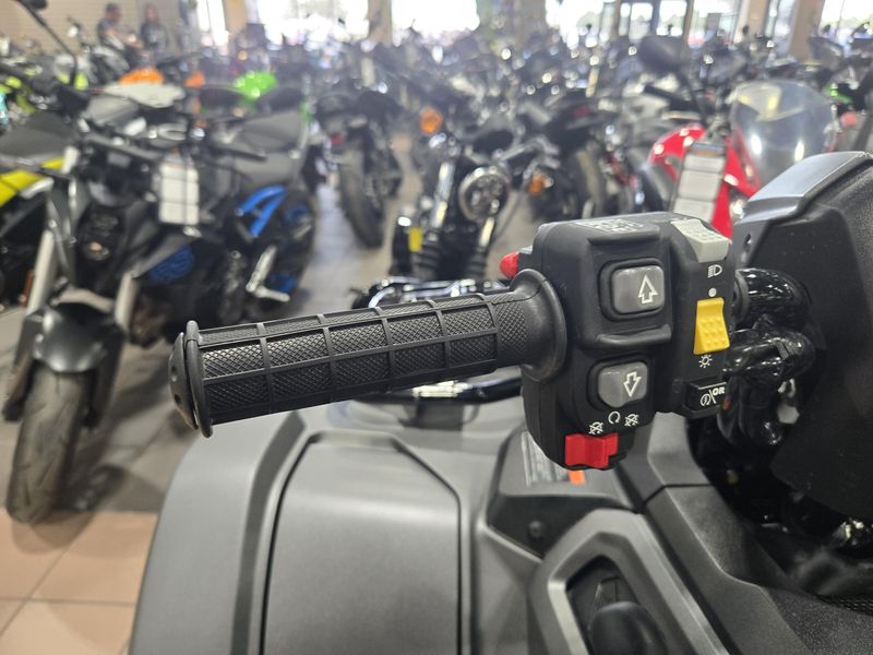 New 2026 Honda FOREMAN RUBICON DCT EPS MATTE GRAY METALLIC Image 10