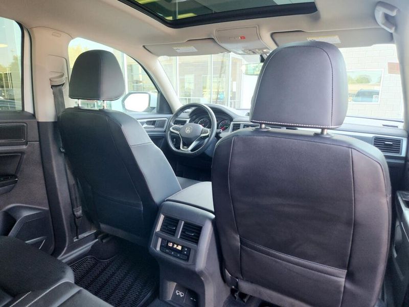 Used 2021 Volkswagen Atlas 3.6L V6 SE w/Technology R-Line
