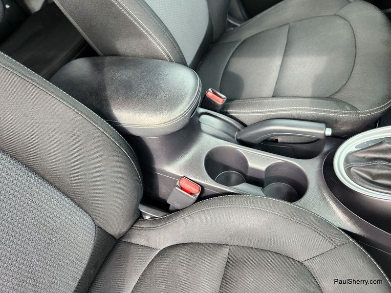 2017 Kia Soul +Image 27