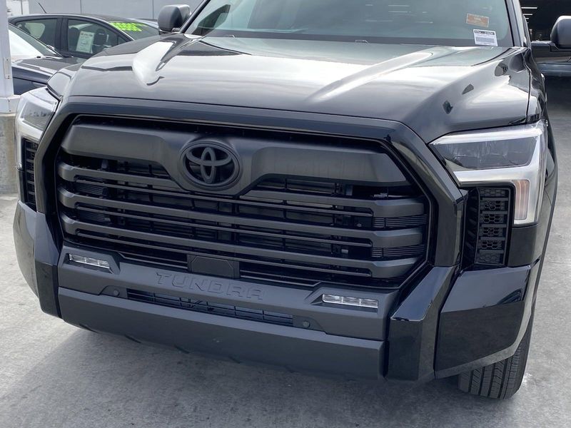 2025 Toyota Tundra SR5Image 7