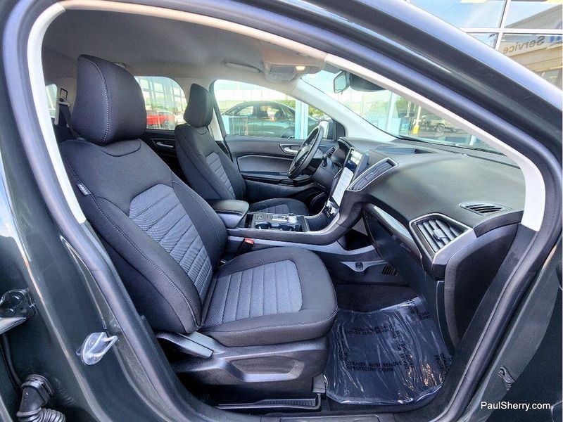 Used 2024 Ford Edge SE