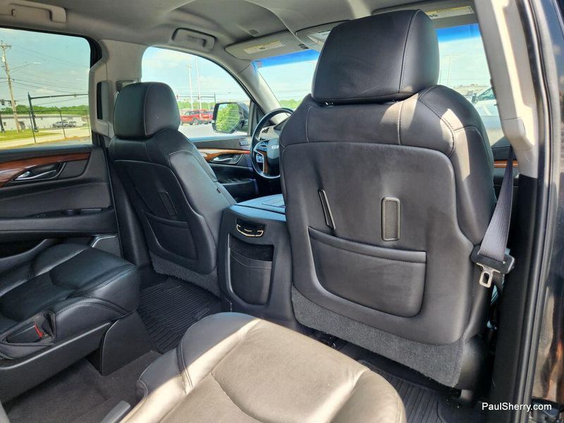Used 2019 Cadillac Escalade ESV 