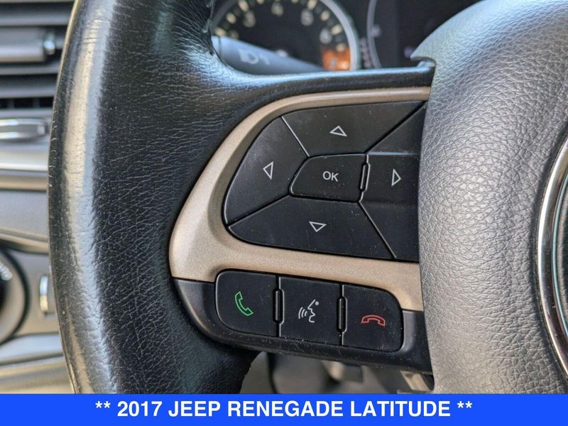 2017 Jeep Renegade Latitude North Edition photo 15