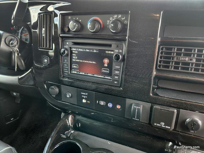 2017 GMC Savana 2500 Image 44