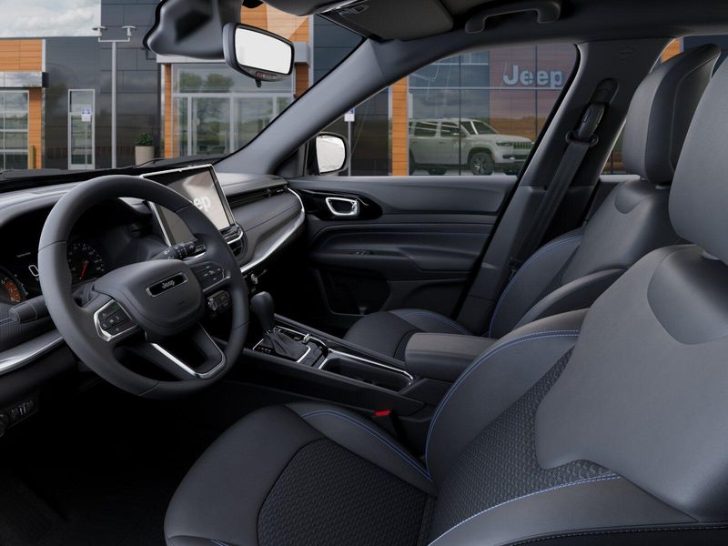 New 2026 Jeep Compass Latitude Altitude 4x4Image 48