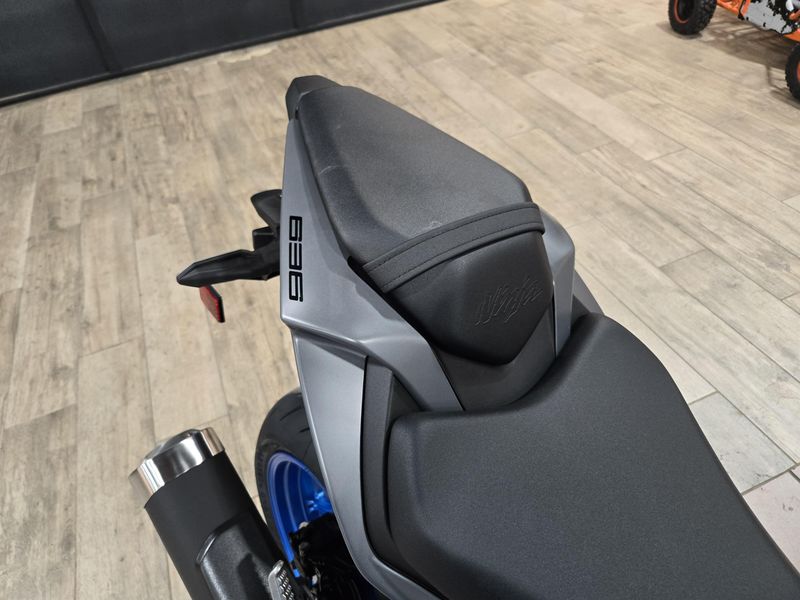 NEW 2026 KAWASAKI NINJA ZX6R ABS Image 16