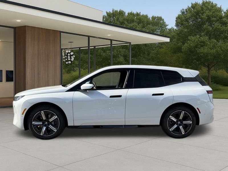 New 2026 BMW iX xDrive60Image 13