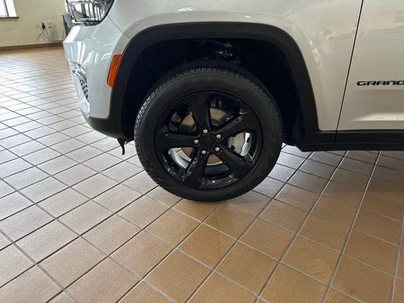 2025 Jeep Grand Cherokee Limited 4x4