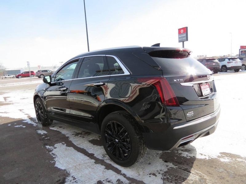 2021 Cadillac XT5 Premium Luxury 4x4 4dr SUVImage 8