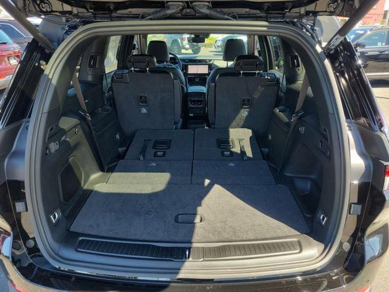 New 2026 Jeep Grand Cherokee L Limited Reserve 4x4