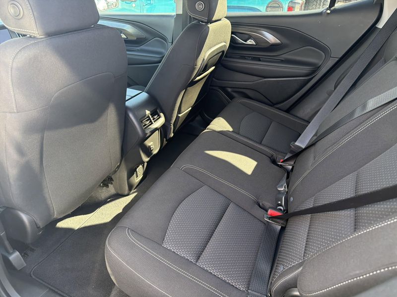 Used 2022 GMC Terrain SLEImage 16