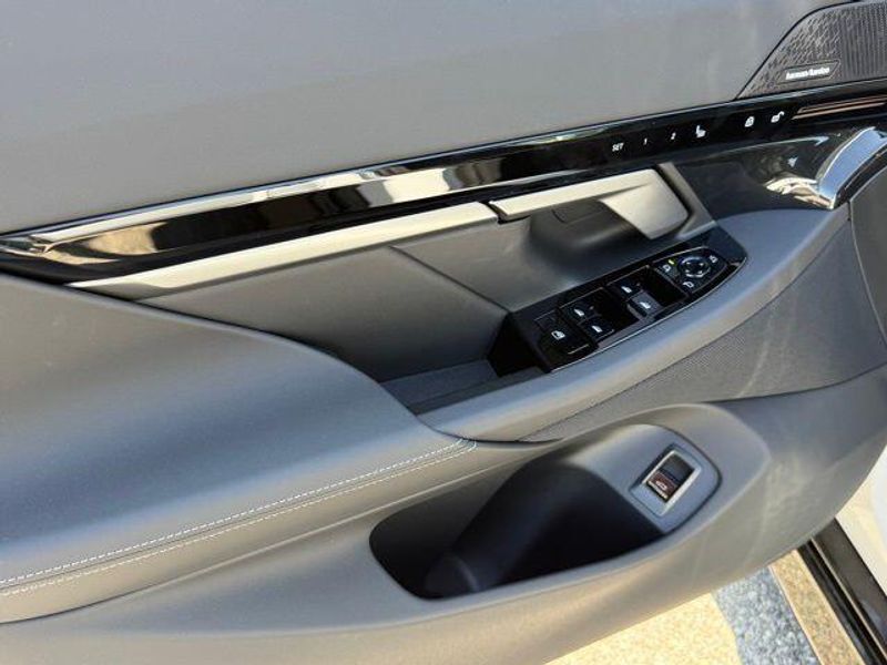 New 2026 BMW 5 Series 530iImage 15