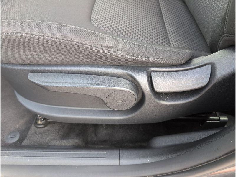 Used 2024 Kia Sportage LXImage 11