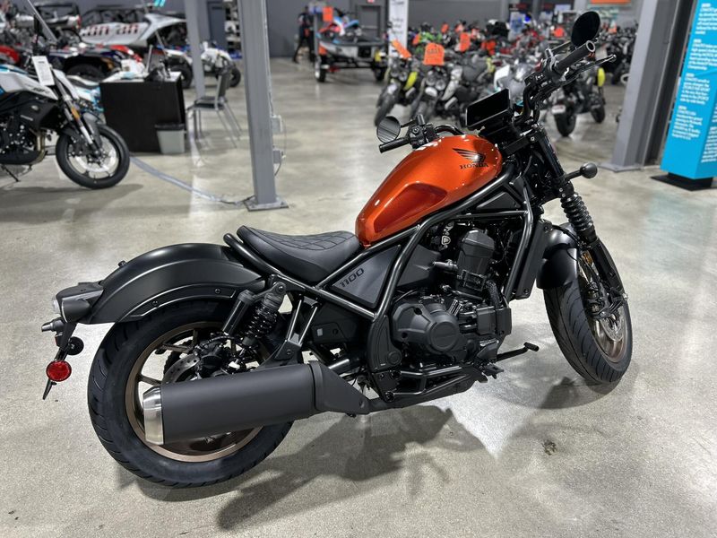 2025 Honda REBEL 1100 DCT SE Image 4