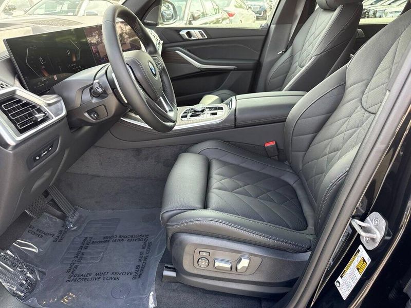 New 2026 BMW X5 sDrive40iImage 16