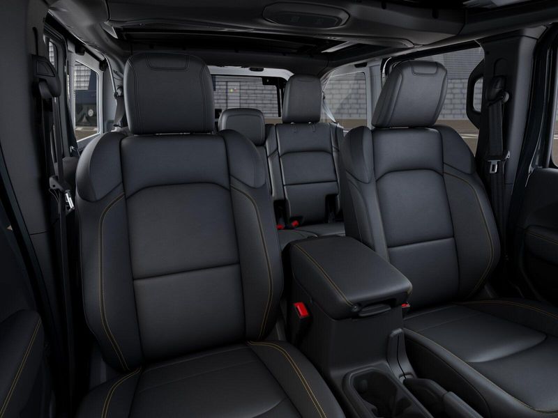 New 2026 Jeep Wrangler 4-door SaharaImage 9