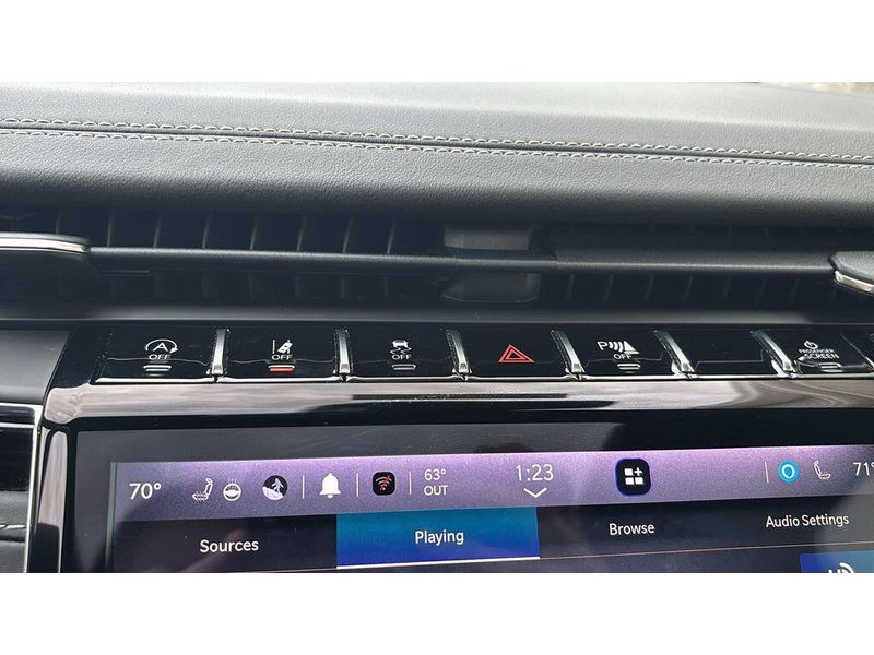 Used 2022 Jeep Grand Cherokee OverlandImage 16