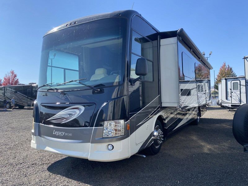 2016 FOREST RIVER LEGACY SR340 DIESEL Image 6