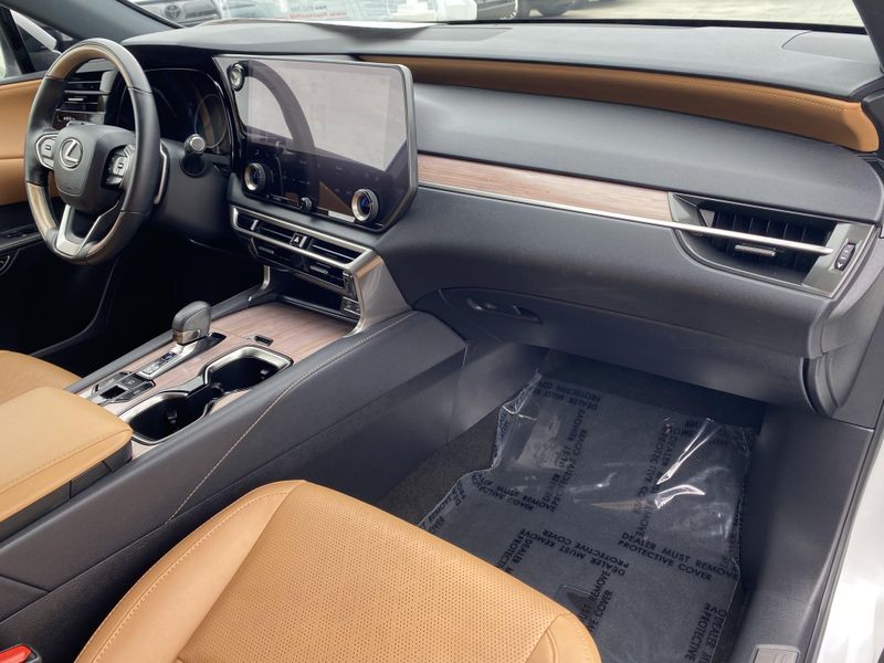 2023 Lexus RX 350 Premium PlusImage 11