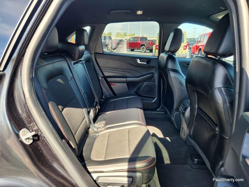 2024 Ford Escape ST-Line photo 38
