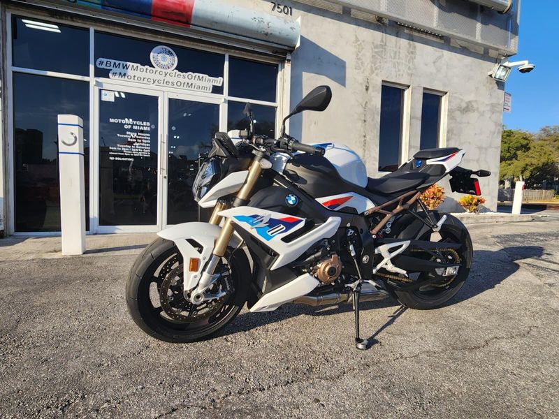 Used 2023 BMW S 1000 R Image 4