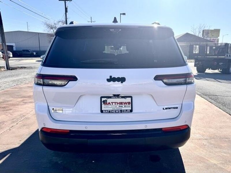 New 2025 Jeep Grand Cherokee L Limited 4x2Image 6