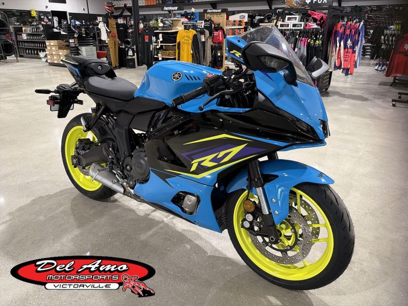 New 2026 Yamaha YZF-R7 Image 1