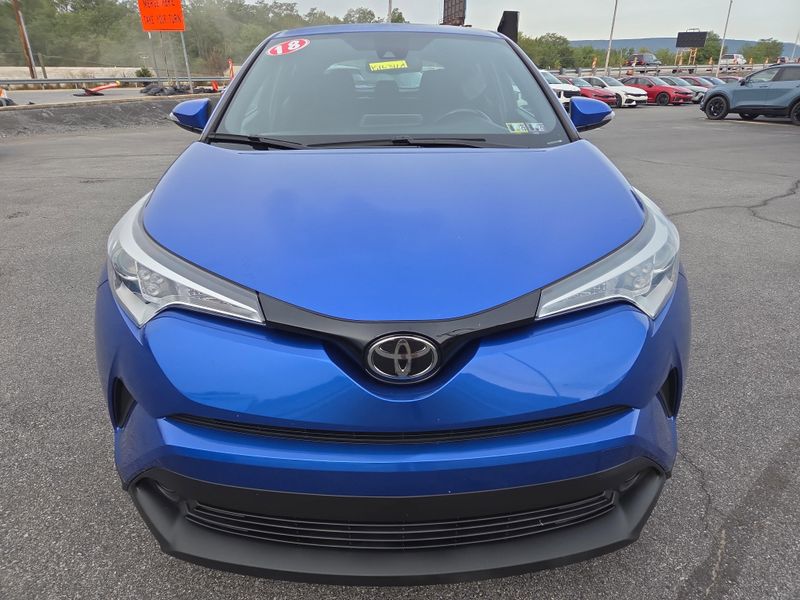 2018 Toyota C-HR XLE photo 8