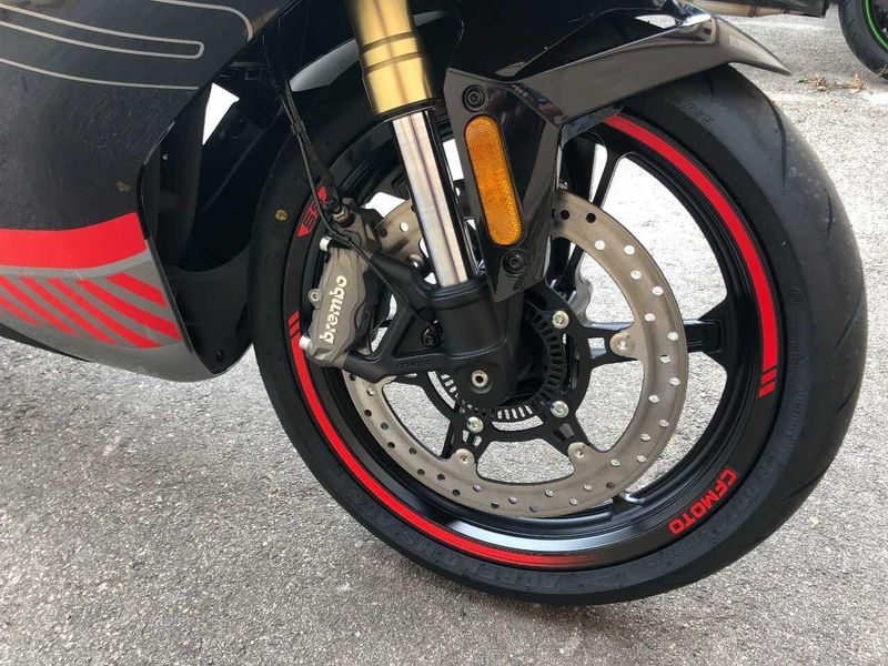 2024 CFMOTO 450SS Image 11