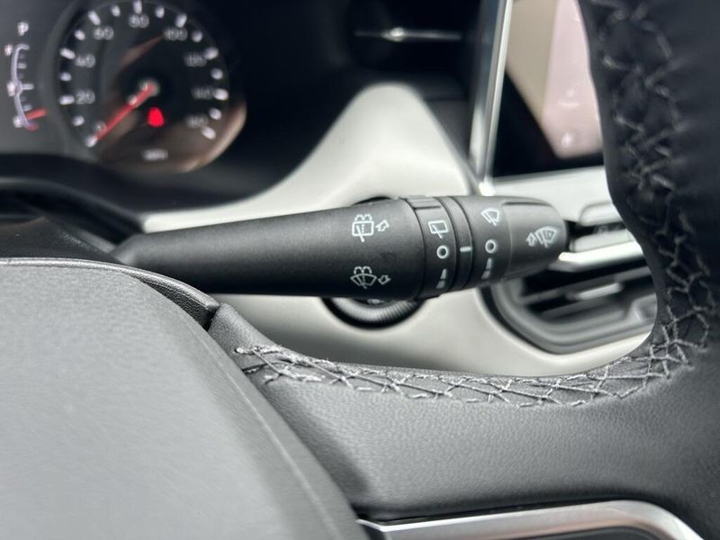 2025 Jeep Compass Limited photo 17
