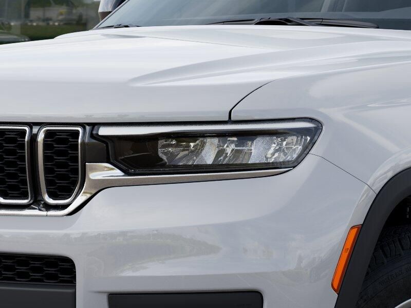 New 2025 Jeep Grand Cherokee L Laredo 4x4Image 22