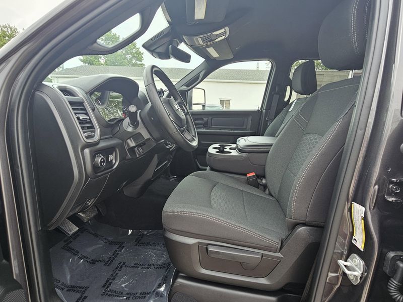 2025 RAM 3500 TradesmanImage 12