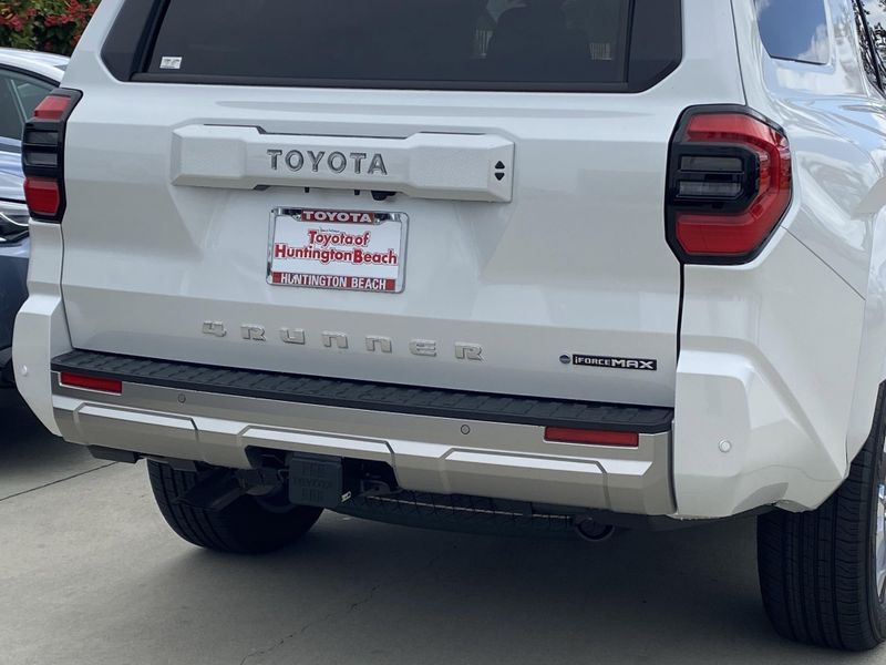 2025 Toyota 4Runner Hybrid LimitedImage 4