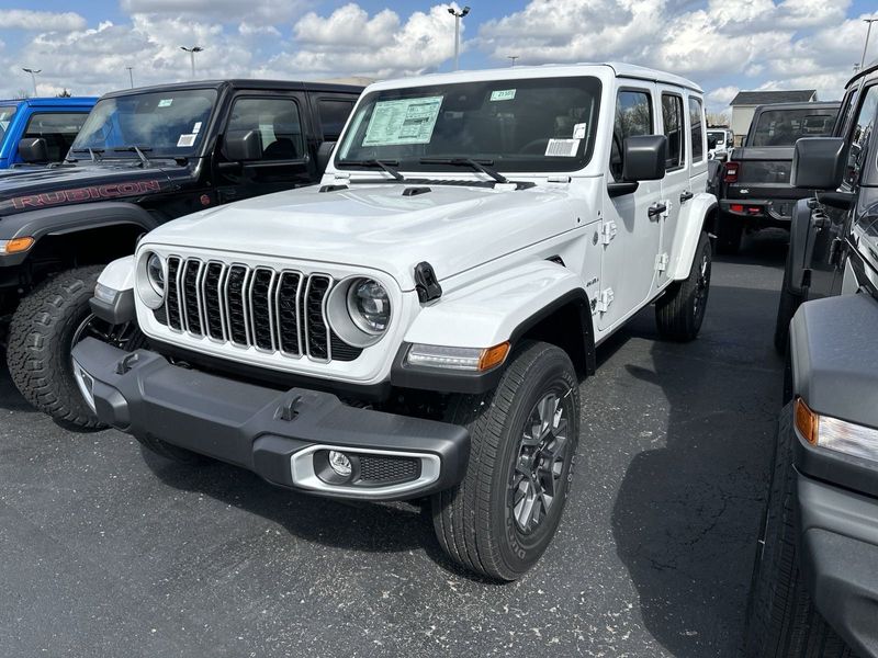 2024 Jeep Wrangler 4-door SaharaImage 1