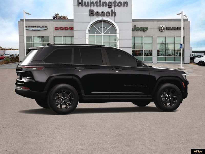 2024 Jeep Grand Cherokee Altitude X 4x2Image 15