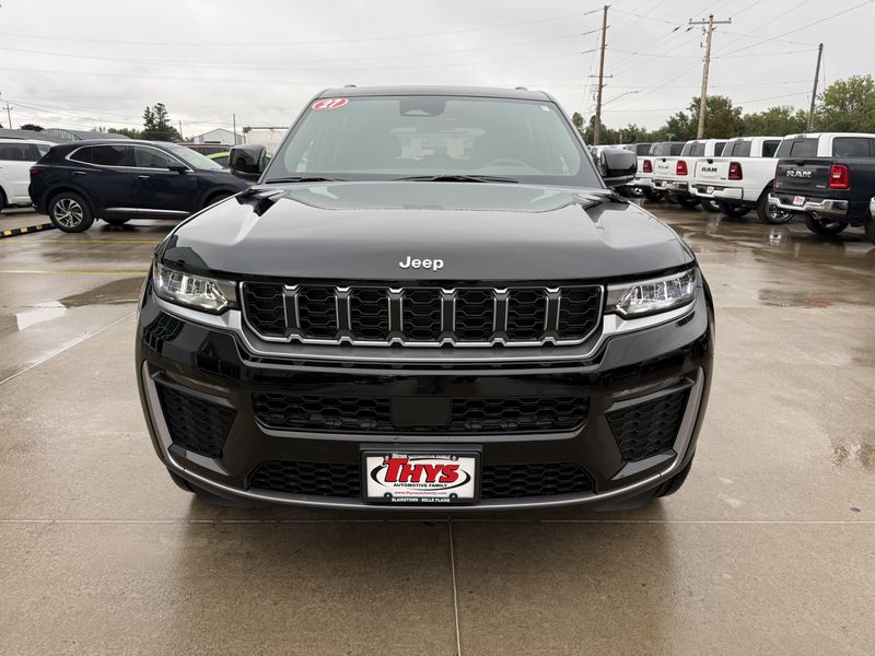 New 2027 Jeep Grand Cherokee Limited 4x4Image 35