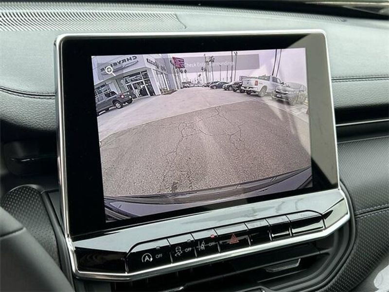 New 2026 Jeep Compass Latitude Altitude 4x4Image 19