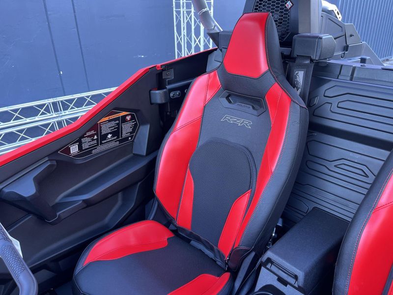 New 2026 Polaris RZR PRO R ULTIMATE Image 12