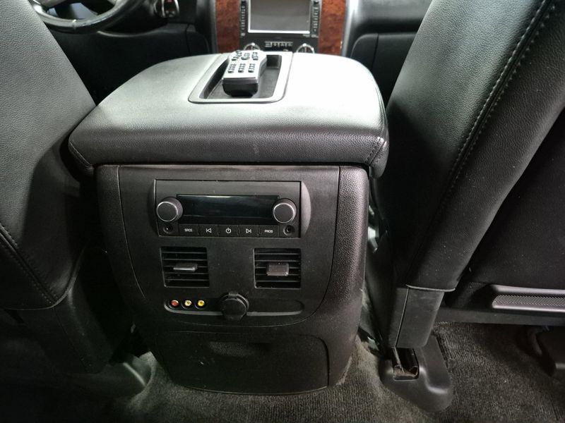 Used 2013 Chevrolet Avalanche LTZImage 13